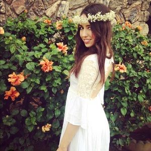 Handmade baby’s breath flower bridal crown